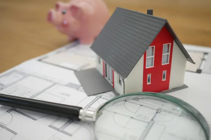 ska man spara eller amortera hus och spargris
